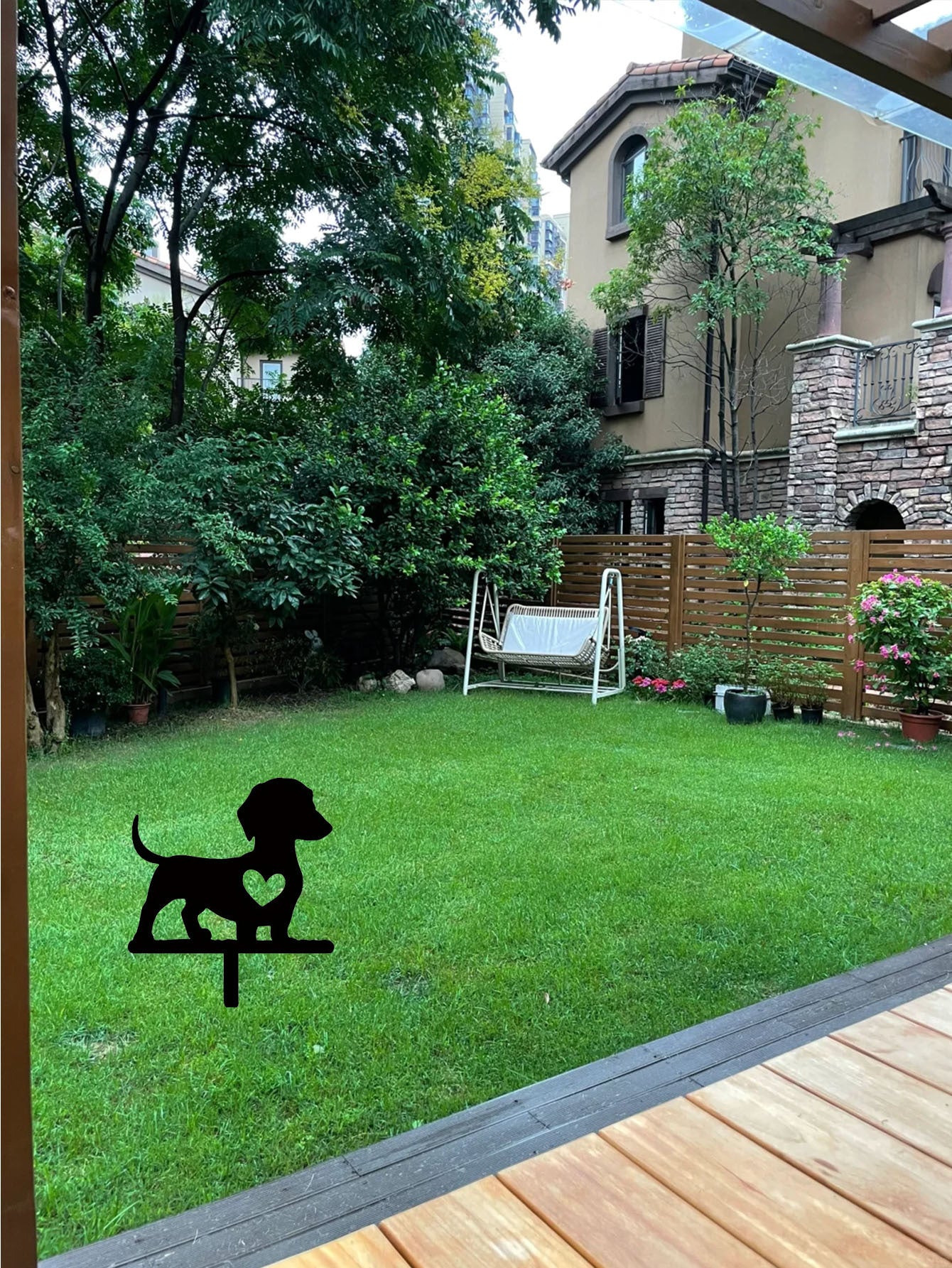 Dachshund Silhouette Garden Sign - Solid Wood Outdoor Decor For Yard & Patio
